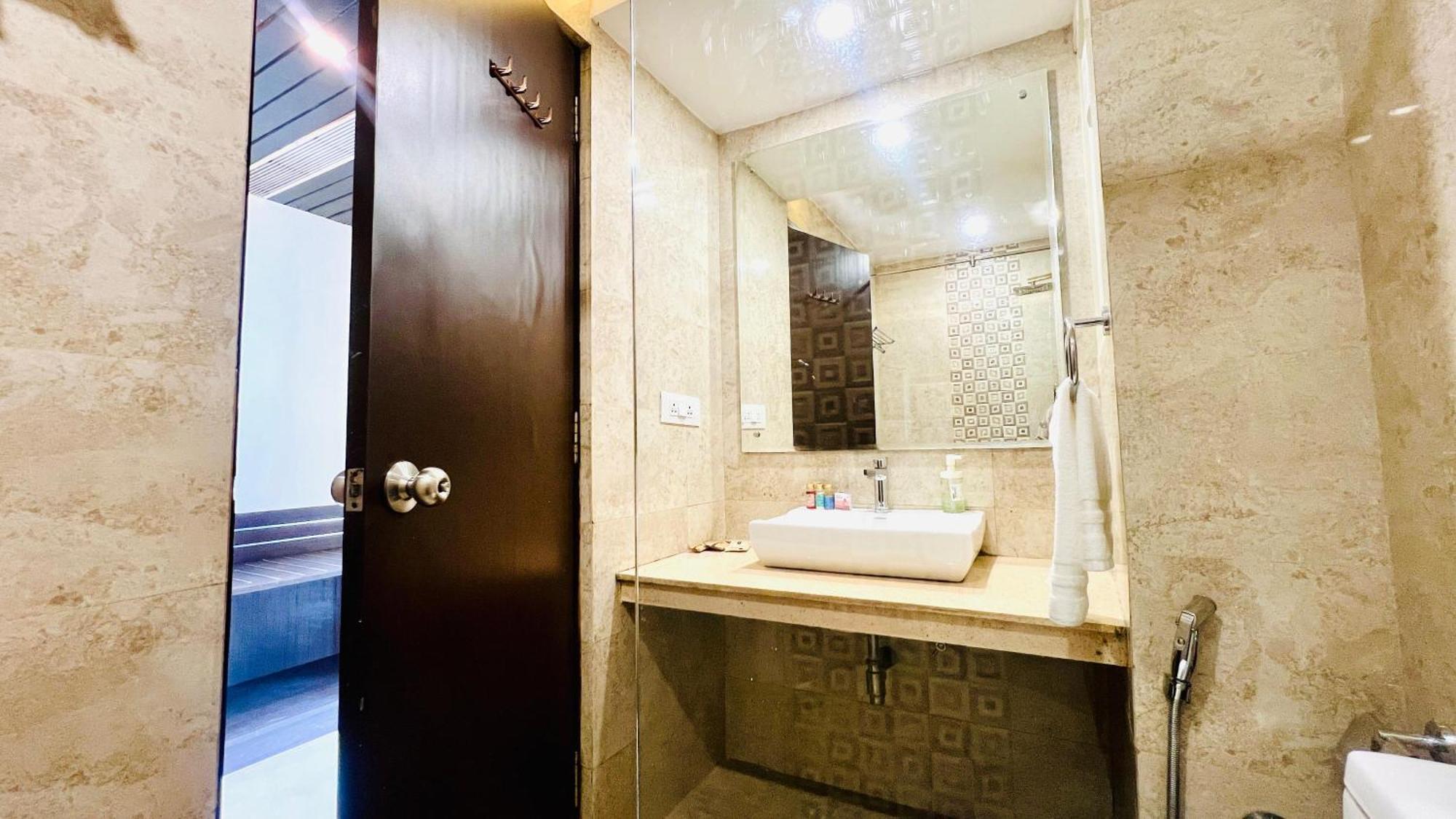 Bluo Amani Vagator - Boutique Hotel Goa Anjuna Bilik gambar